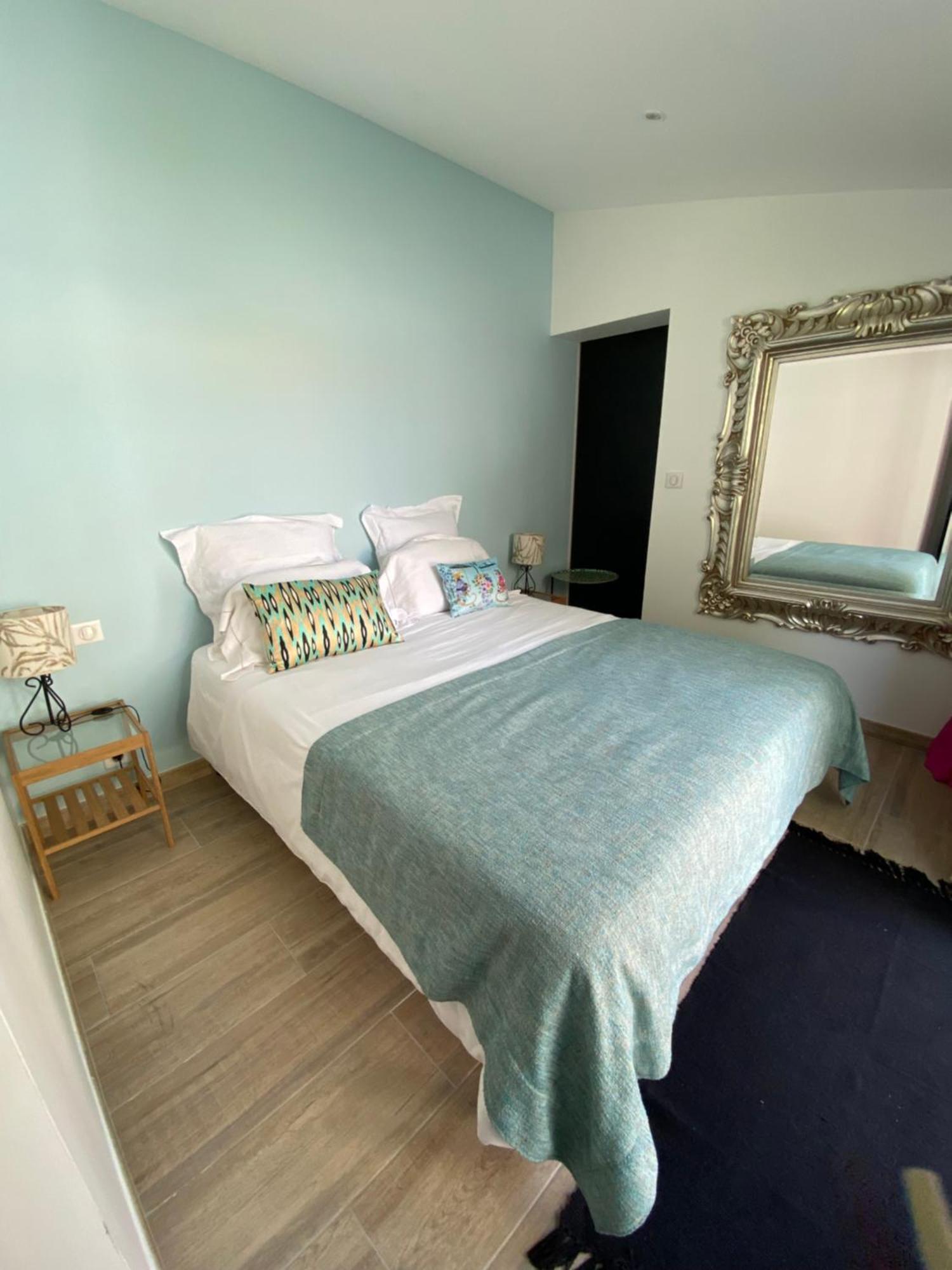 Le 5 Bis Bed & Breakfast Mornac-sur-Seudre Exterior photo